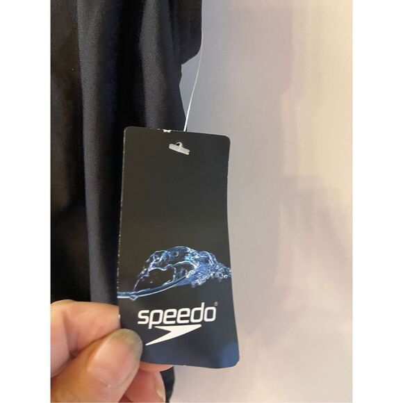 Speedo Pro Lt. Suit size 6 little girls. Black racerback Swim Team NEW $40 - Picture 2 of 5